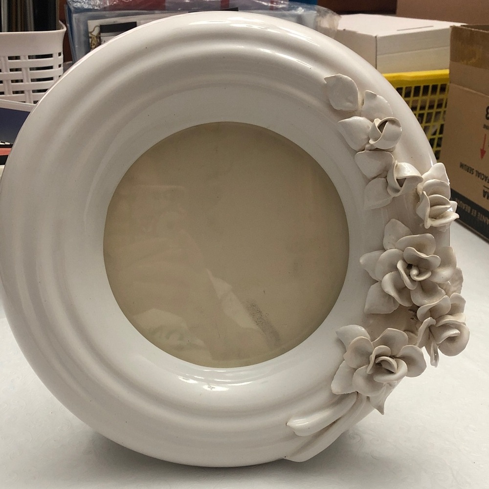 Artisan ceramic Italian White Floral Round Picture Frame
